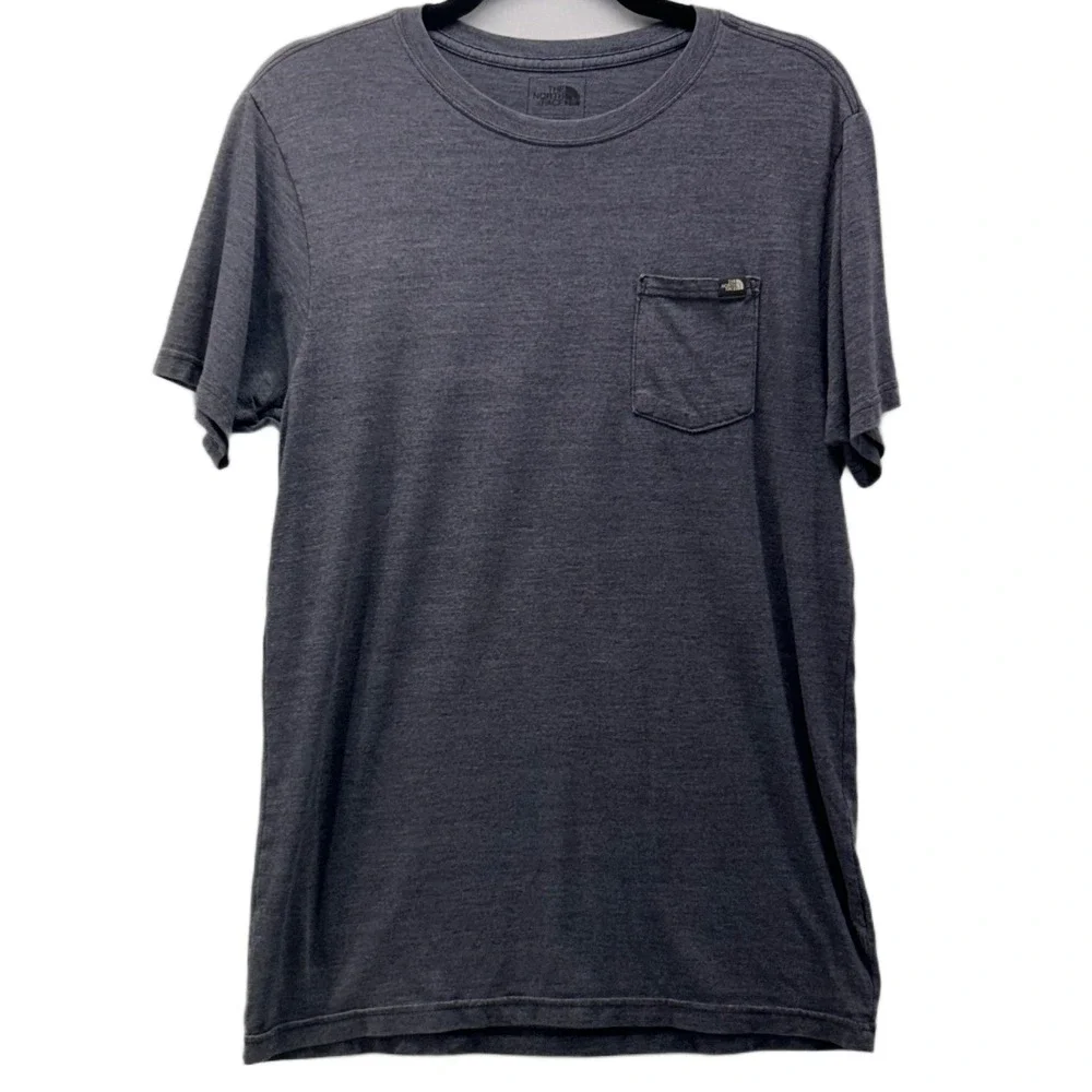 The North Face Mens Slim Fit Shirt M‎ Basic Essential Soft Worn-in Hiking Travel